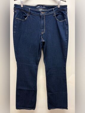 4 for $25 💙 Old Navy WOW Bootcut Jeans (Size 16 Short) 💙
